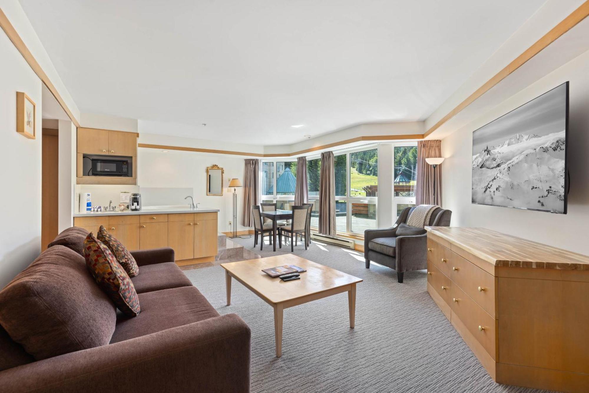 Le Chamois By Whistler Premier Apartment ภายนอก รูปภาพ