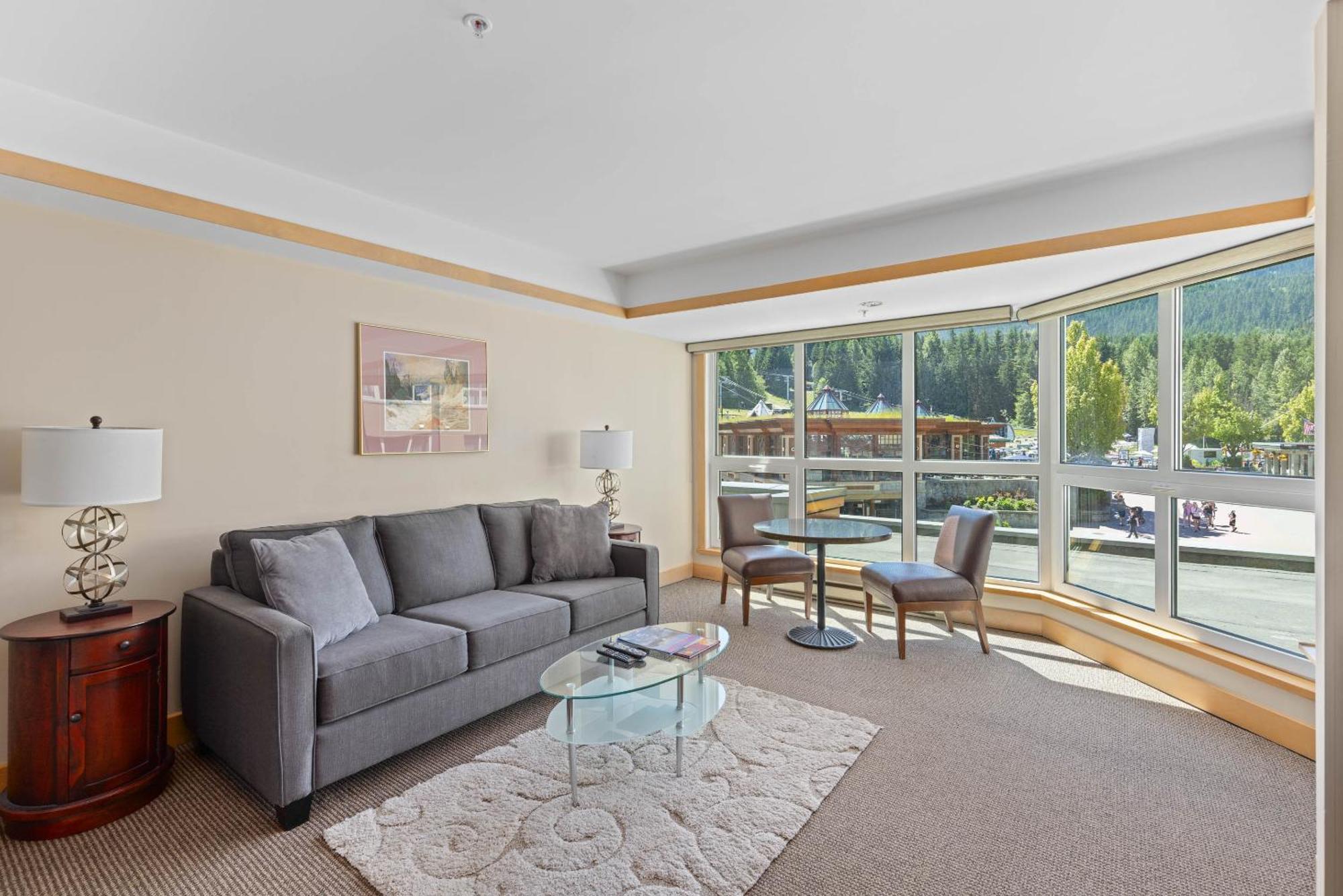 Le Chamois By Whistler Premier Apartment ภายนอก รูปภาพ