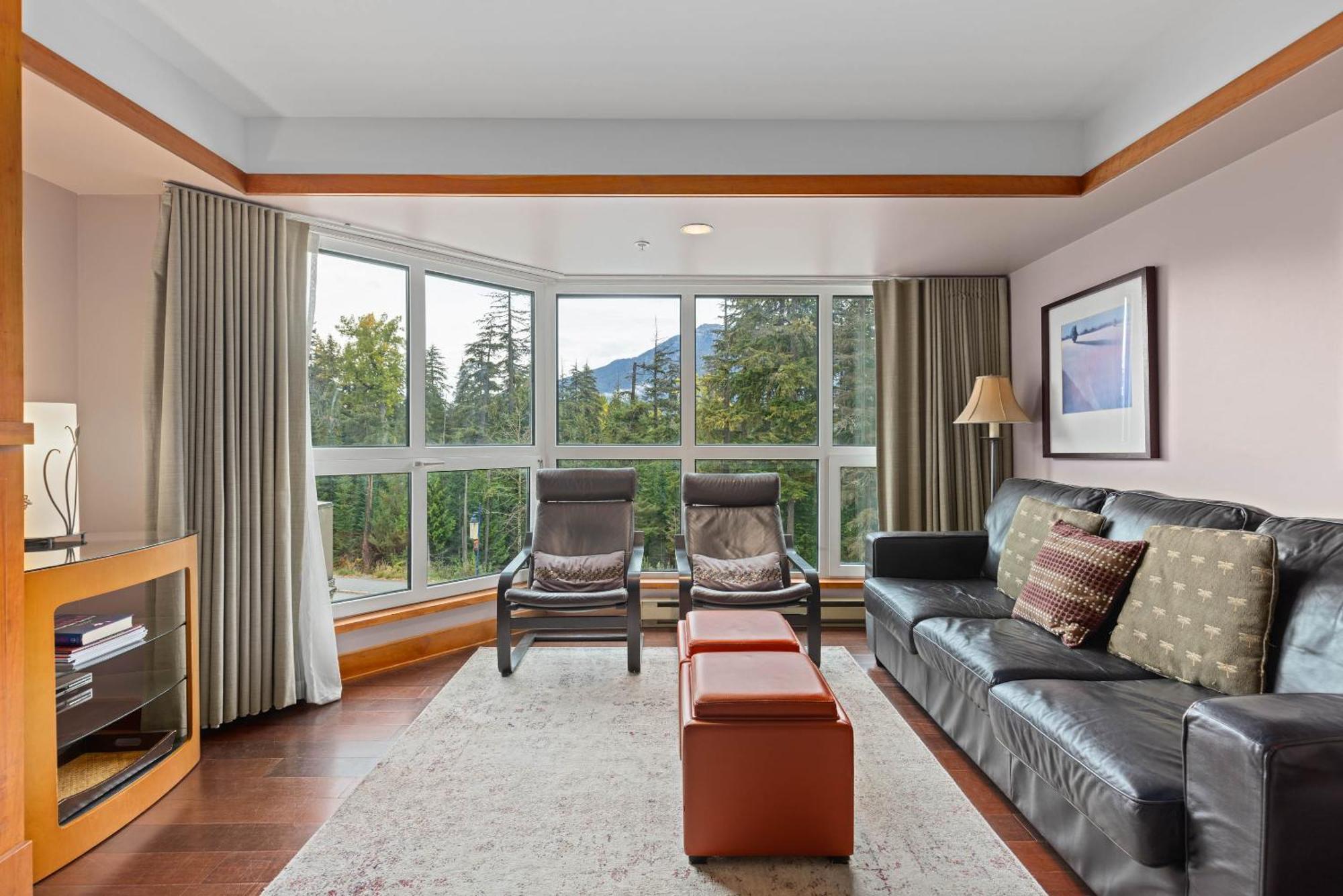 Le Chamois By Whistler Premier Apartment ภายนอก รูปภาพ