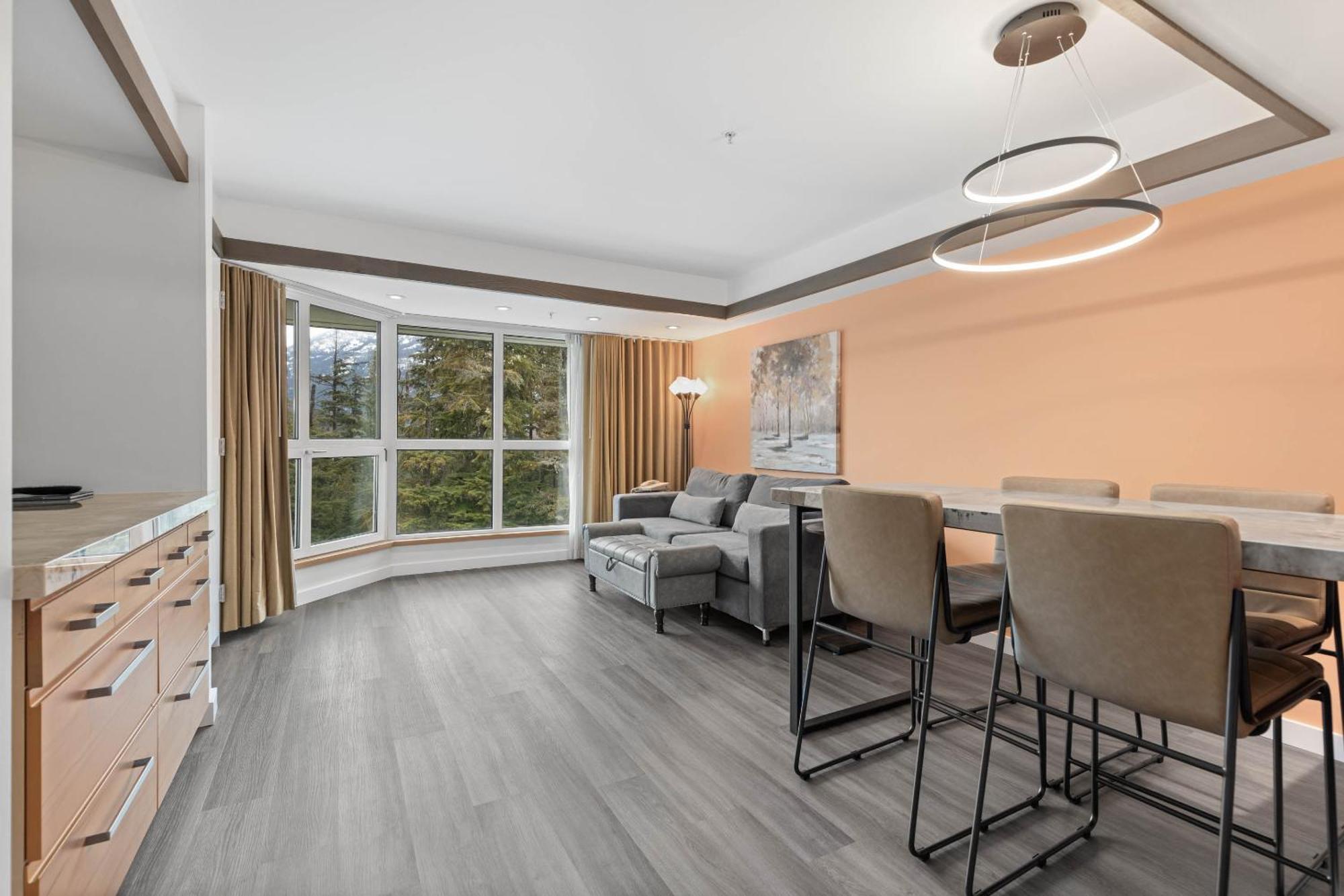 Le Chamois By Whistler Premier Apartment ภายนอก รูปภาพ